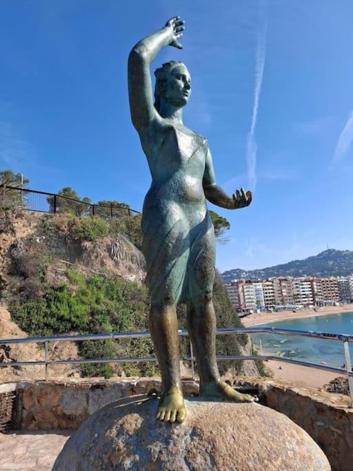 Apartamento Loft, Lloret De Mar Bagian luar foto